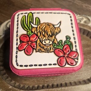 Vibrant Pink Jewelry Organizer with Floral and Animal Design